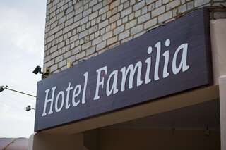 Отель Familia Мостовской-0