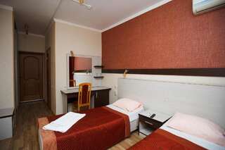 Отель Familia Мостовской Двухместный номер с 2 отдельными кроватями-4